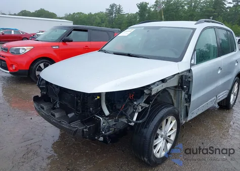 2015 Volkswagen Tiguan Se z USA, uszkodzony, nr VIN WVGBV7AX1FW110426